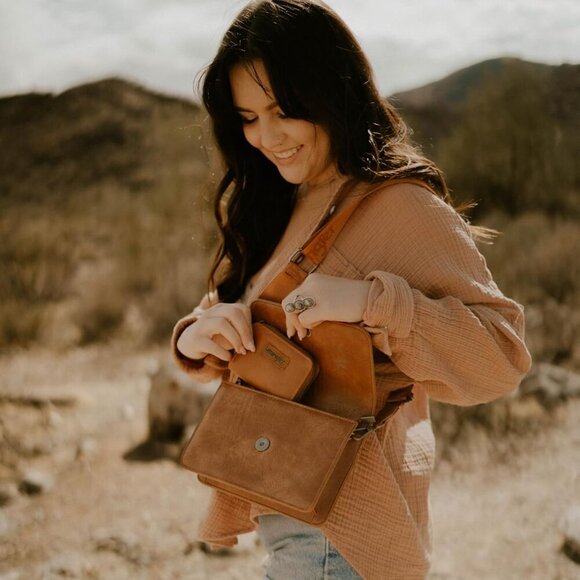 Wrangler Mini Crossbody Purses for Women 3 in 1 Quilted Small Top Handle Bag Set - Picture 2 of 8